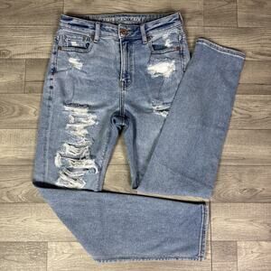 American Eagle Mom Jeans High Rise Ripped Light Wash sz 0